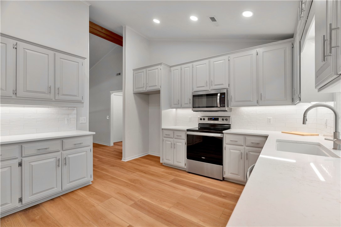 Country Club Estates - Residential