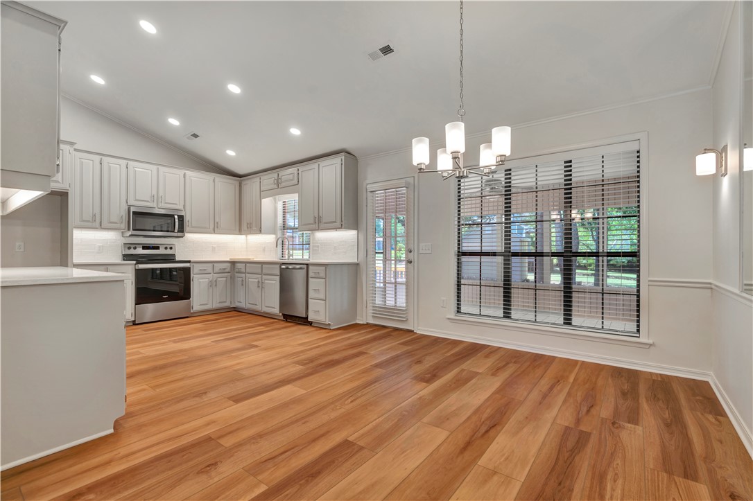 Country Club Estates - Residential