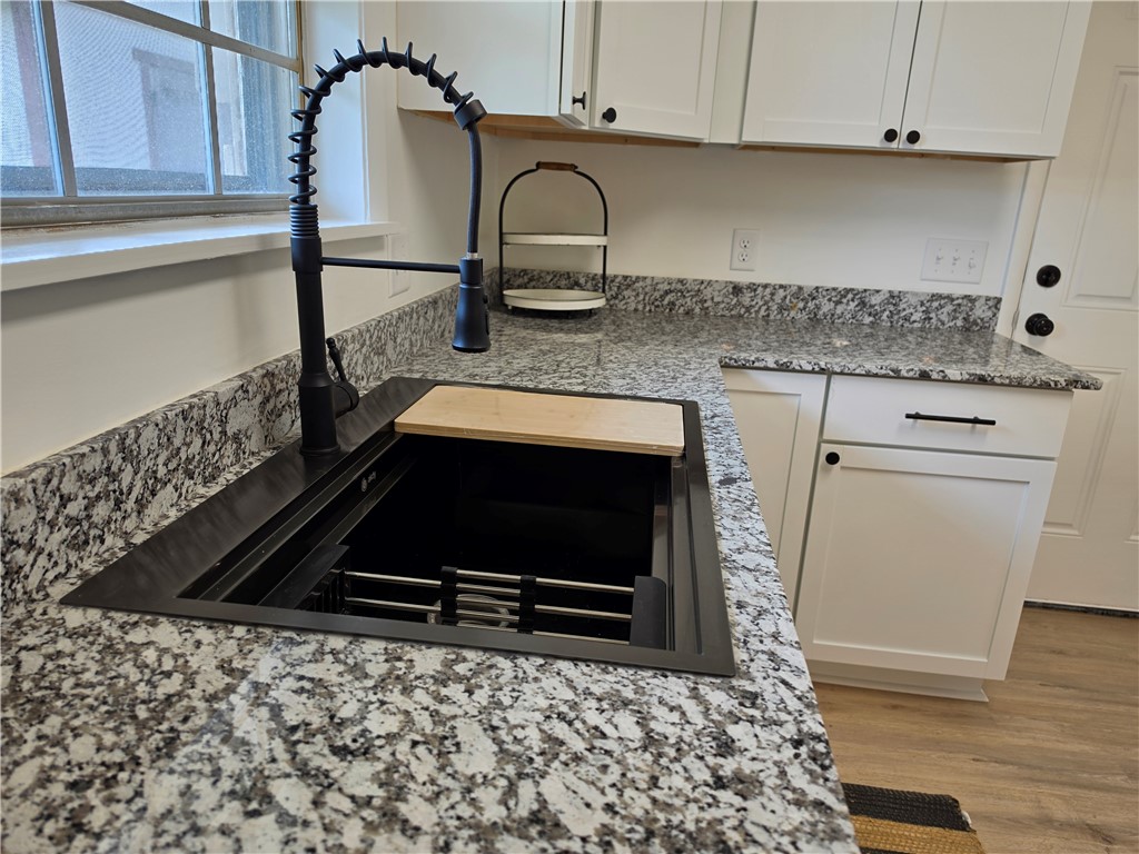Western Oaks Place I - Residential