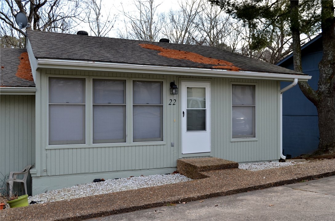 Townhouse Tct 3 A/K/A Drake Court Bvv - Residential