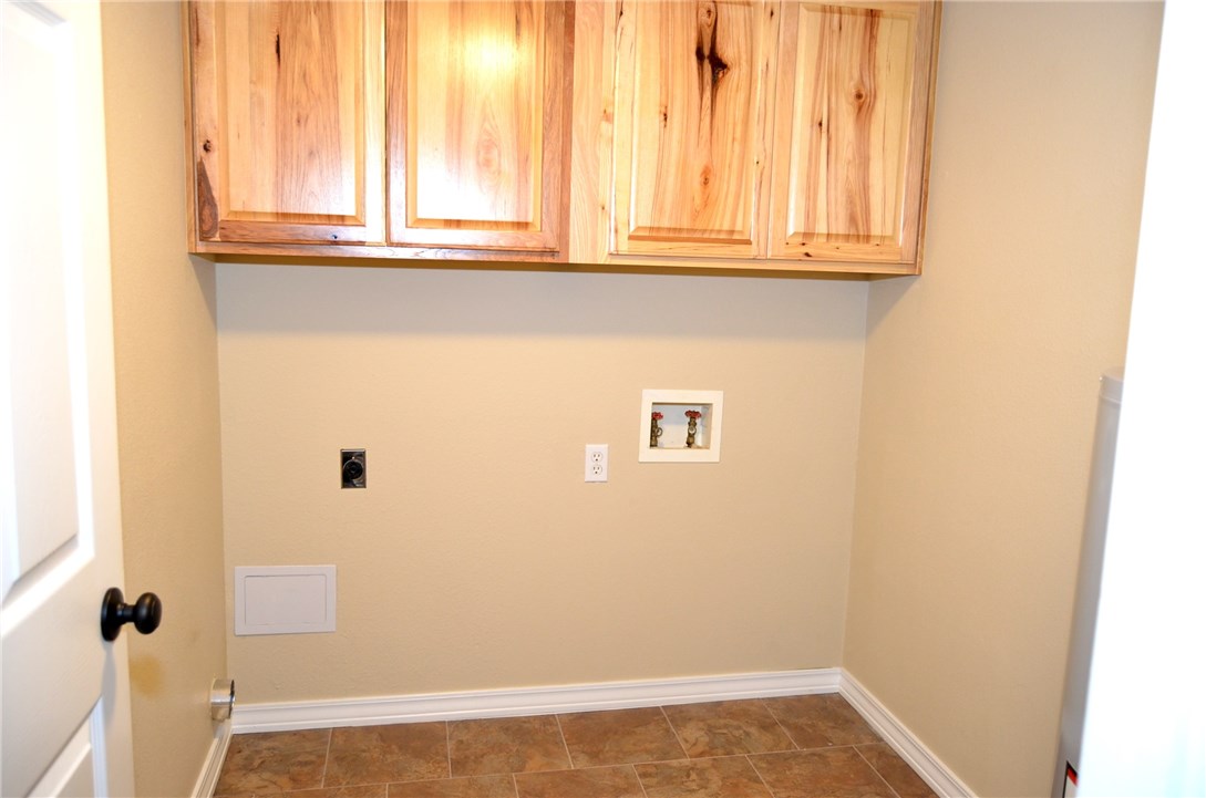 Townhouse Tct 3 A/K/A Drake Court Bvv - Residential