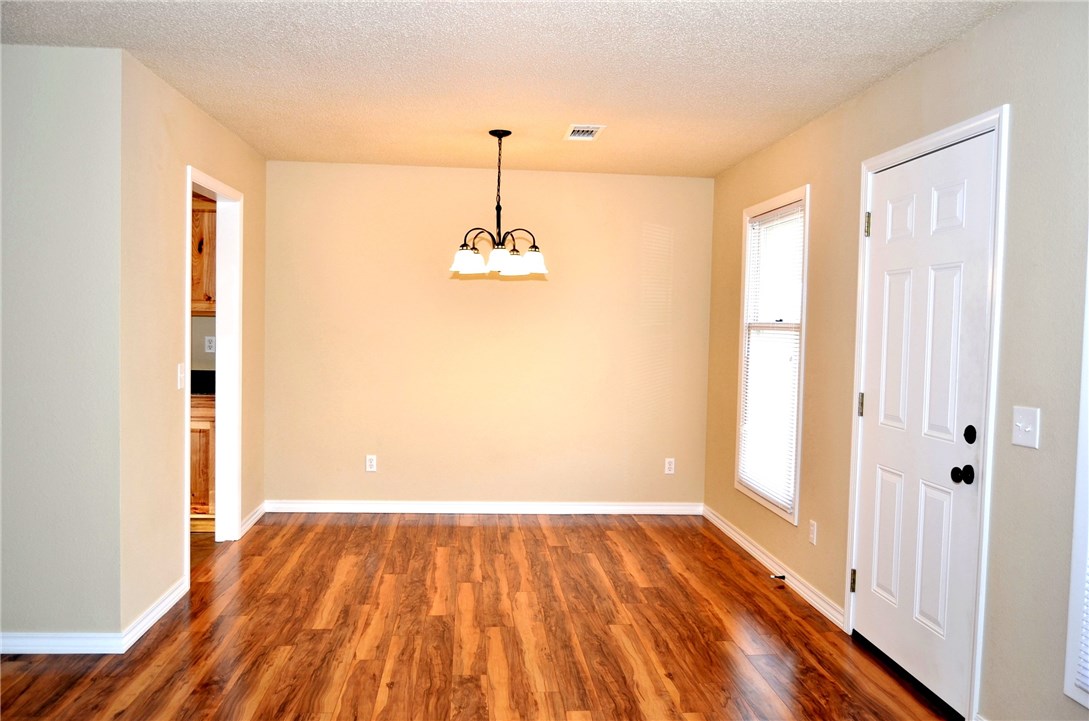 Townhouse Tct 3 A/K/A Drake Court Bvv - Residential