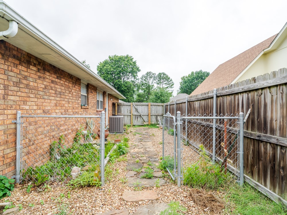 Whispering Timbers Ph 6 Rogers - Residential Lease