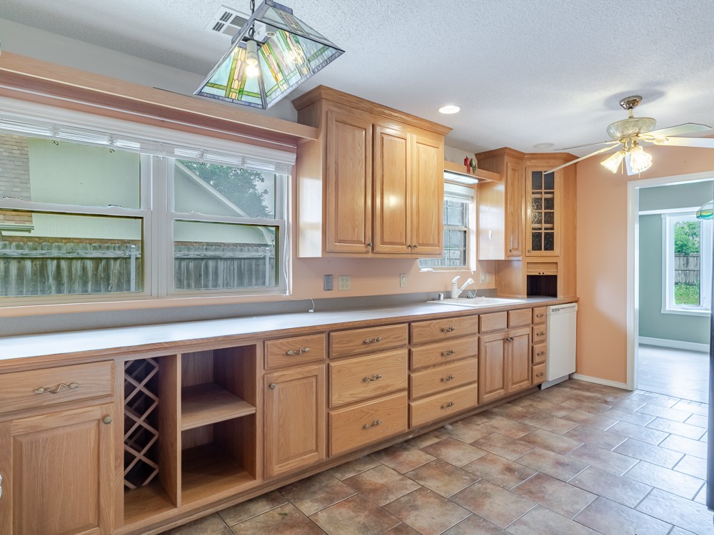 Whispering Timbers Ph 6 Rogers - Residential Lease
