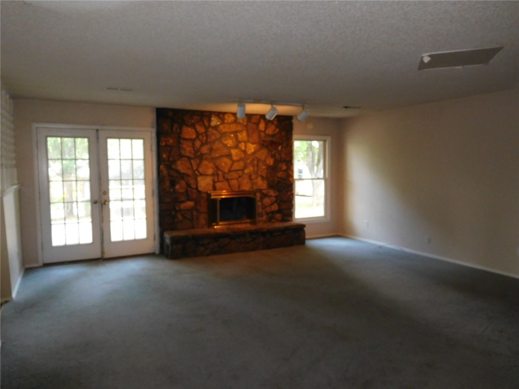 Chateau Terrace Unit 2 Ph 2 Rogers - Residential