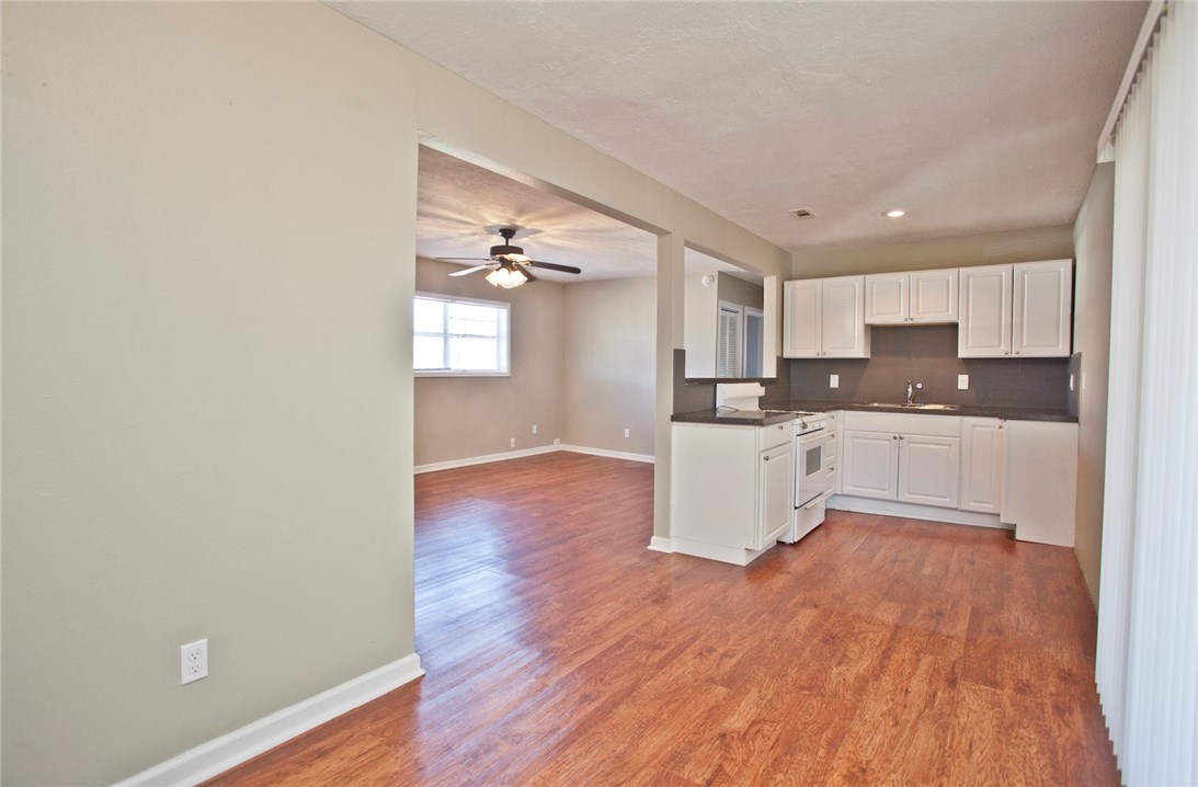 Springdale Outlots Sw Ne - Residential Lease