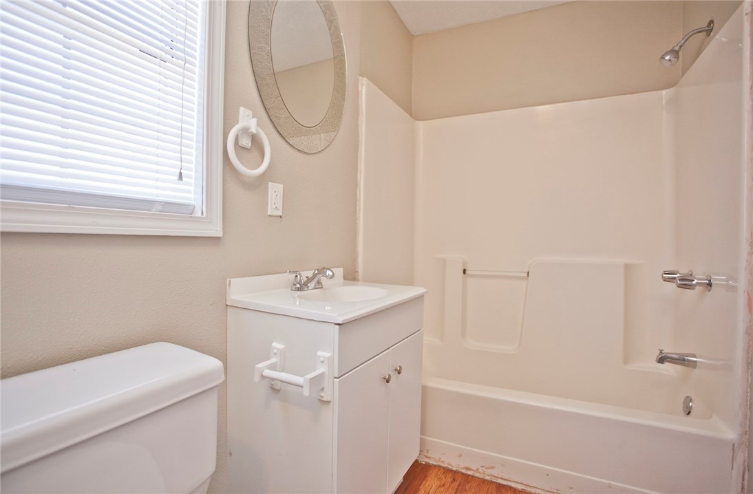 Springdale Outlots Sw Ne - Residential Lease