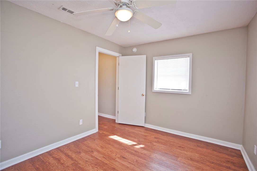 Springdale Outlots Sw Ne - Residential Lease