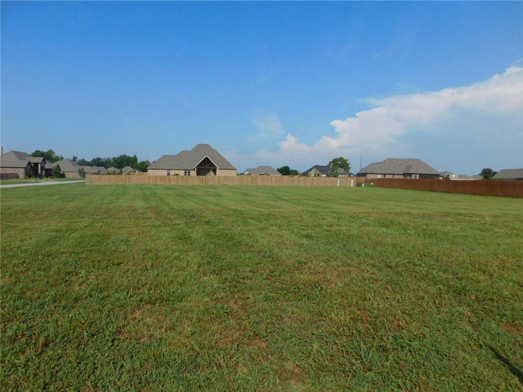 Beautiful large corner lot in Twin Falls. 0.85 acres. Mountain views. Beautiful home around it. One of the last lots available. 2000 sq. ft. minimum