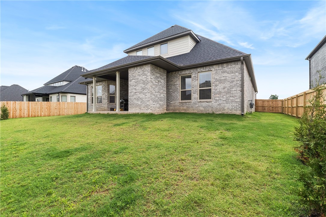 SAVANNAH ESTATES-ROGERS - Residential Lease