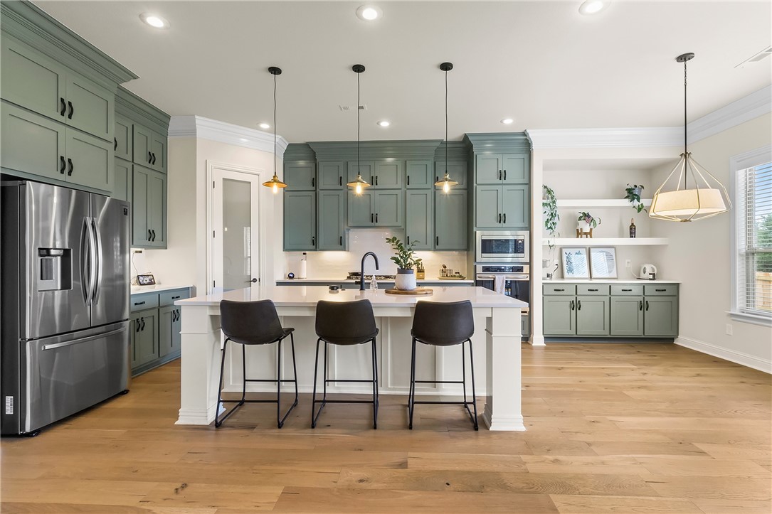 SAVANNAH ESTATES-ROGERS - Residential Lease
