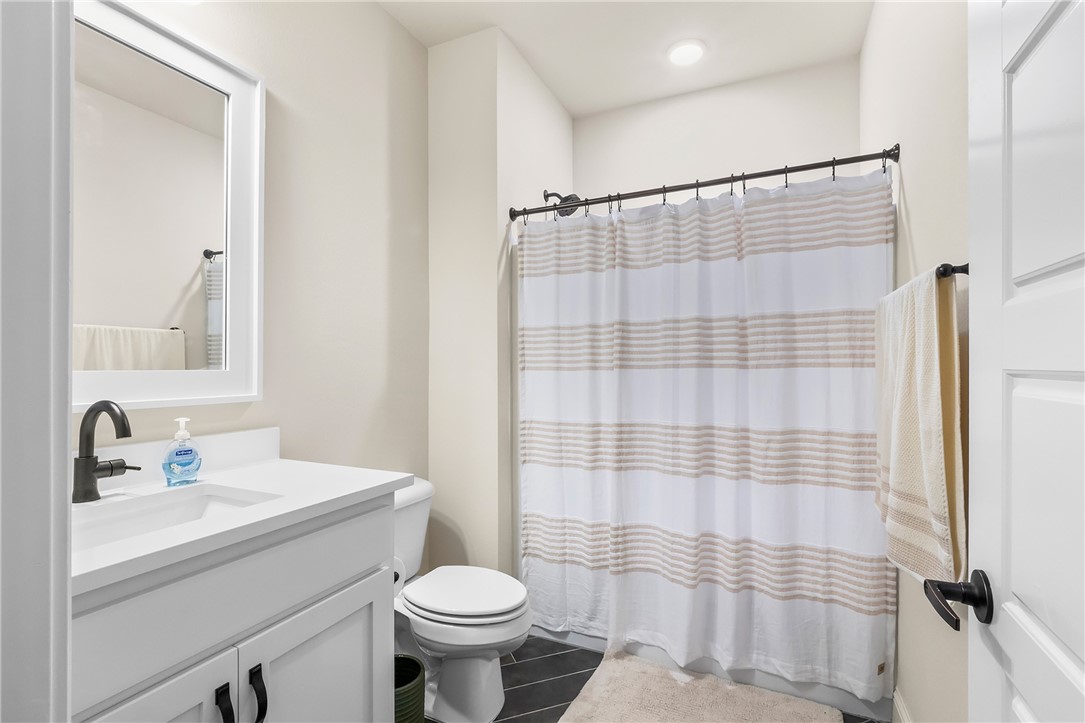 SAVANNAH ESTATES-ROGERS - Residential Lease