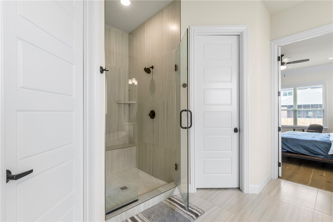 SAVANNAH ESTATES-ROGERS - Residential Lease
