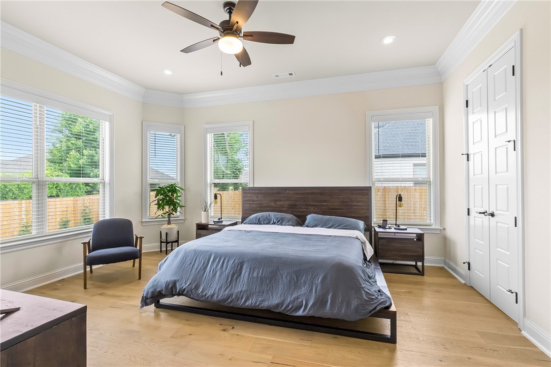 SAVANNAH ESTATES-ROGERS - Residential Lease