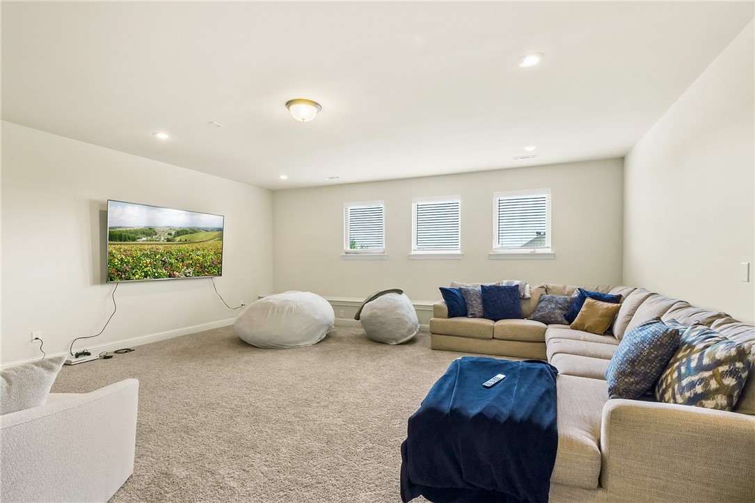 SAVANNAH ESTATES-ROGERS - Residential Lease