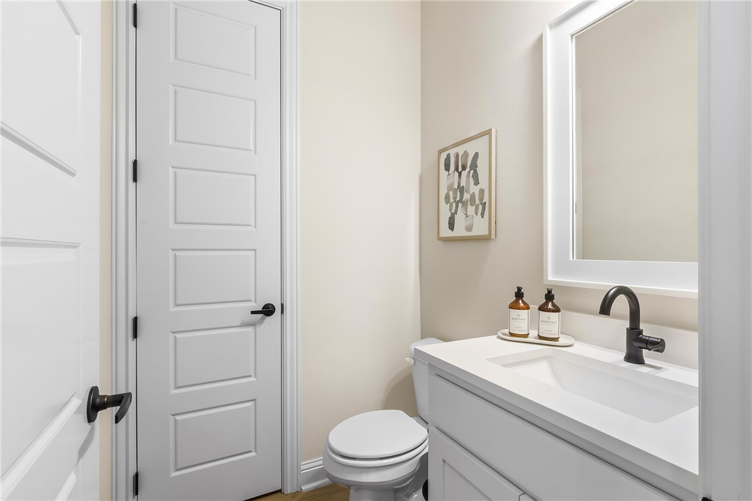 SAVANNAH ESTATES-ROGERS - Residential Lease