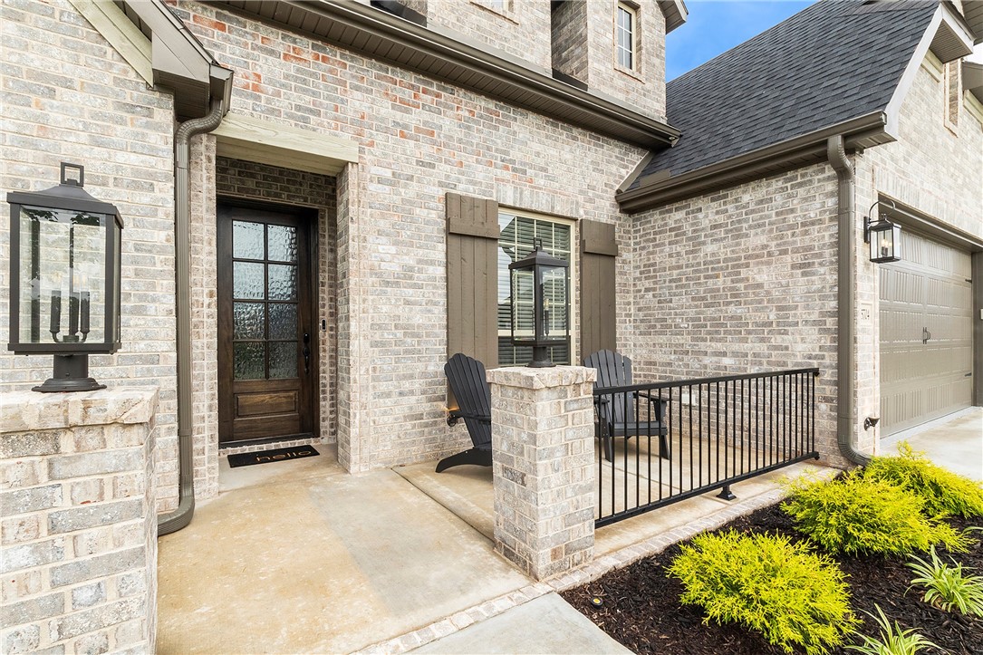 SAVANNAH ESTATES-ROGERS - Residential Lease
