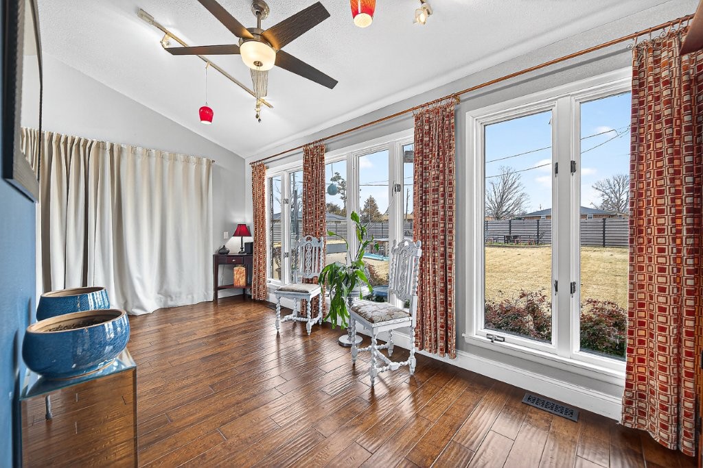 Rosewood Add Rogers - Residential Lease