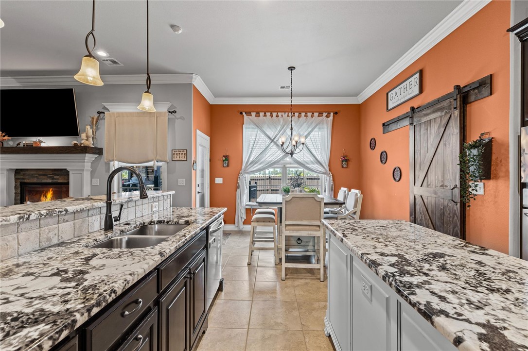 Lexington Sub Rogers - Residential
