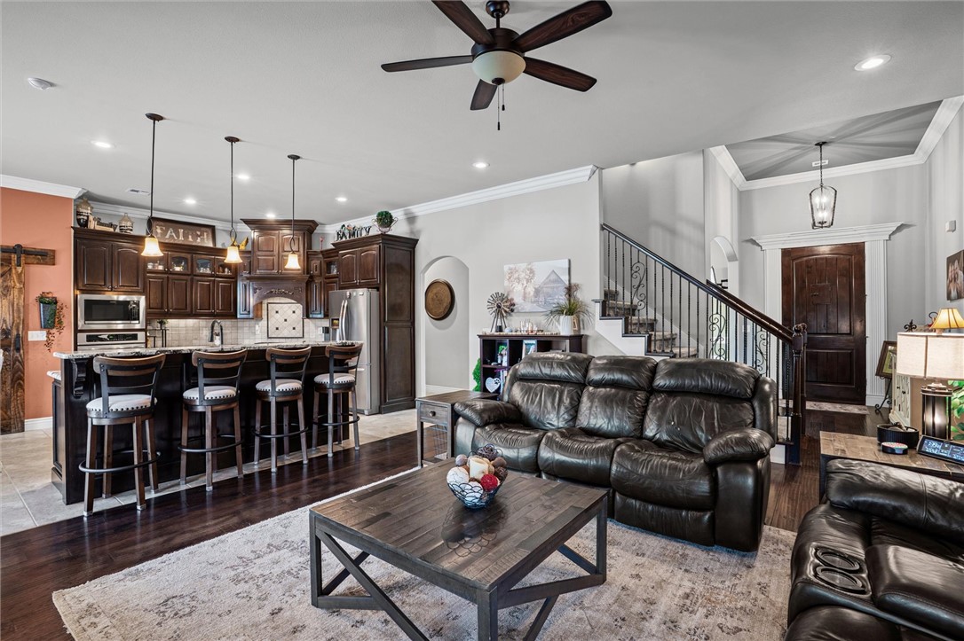 Lexington Sub Rogers - Residential