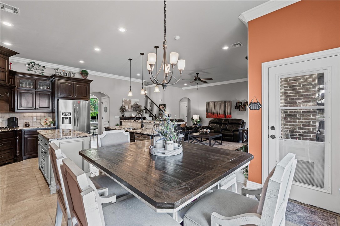 Lexington Sub Rogers - Residential