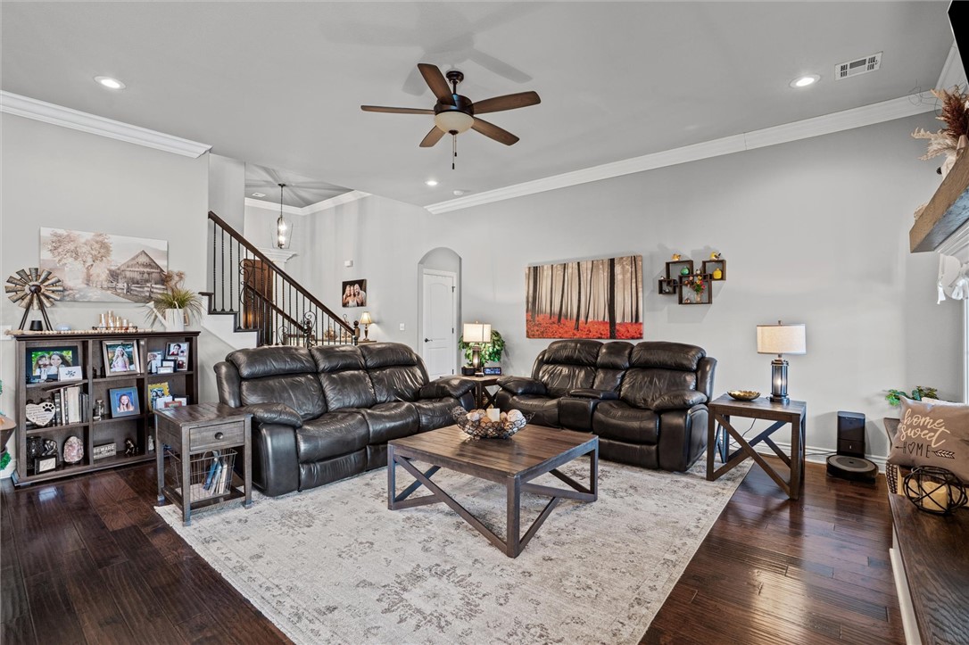 Lexington Sub Rogers - Residential