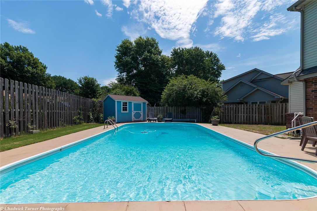Chateau Terrace Unit 1 Ph 1 Rogers - Residential