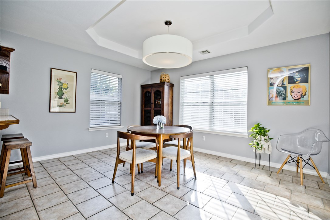 Champions Estates Rogers - Residential