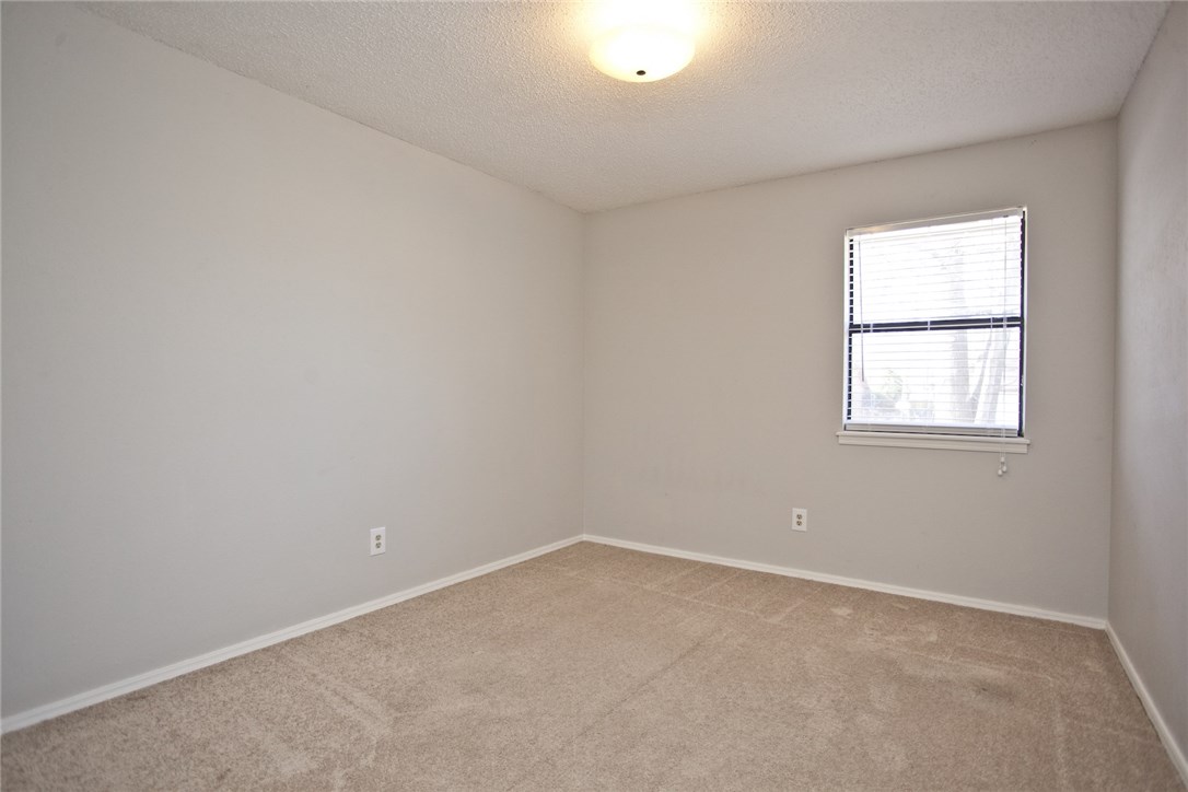 Whispering Timbers Ph 2 Rogers - Residential