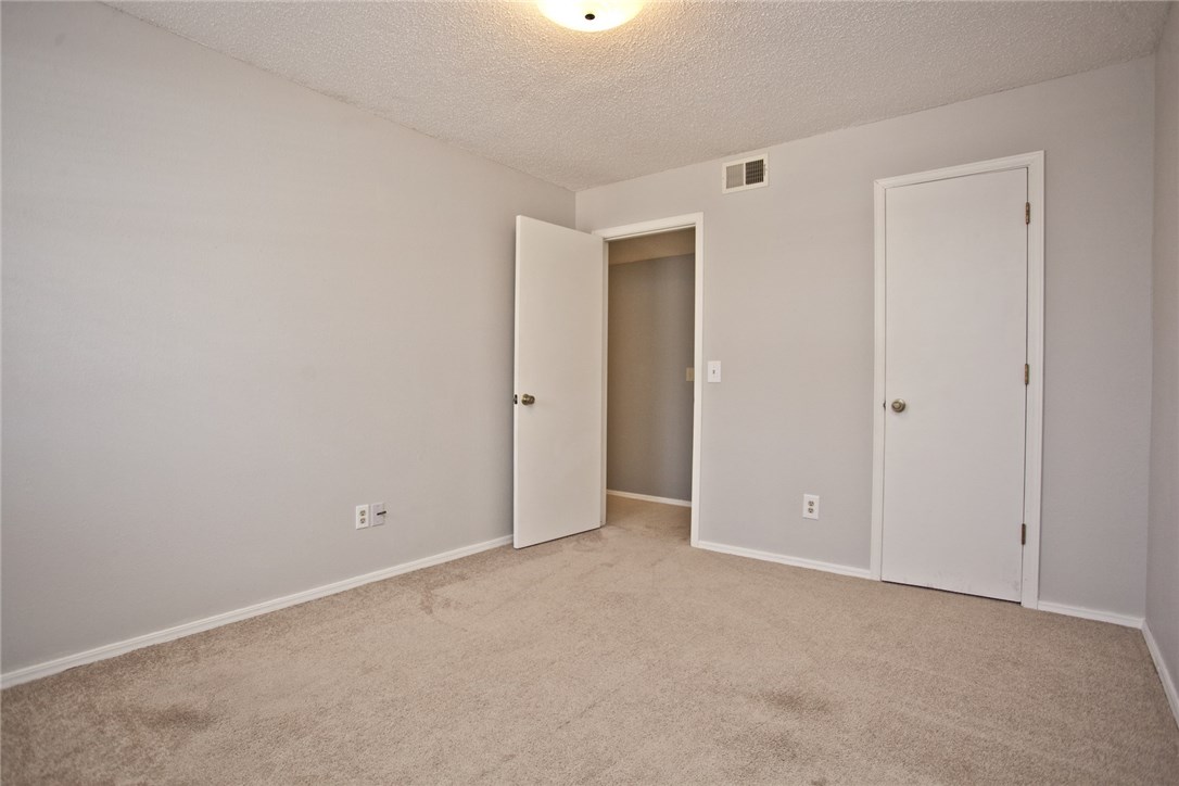 Whispering Timbers Ph 2 Rogers - Residential