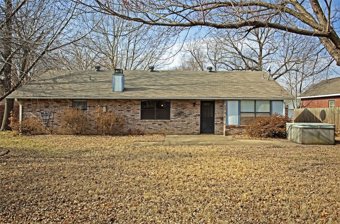 Whispering Timbers Ph 2 Rogers - Residential