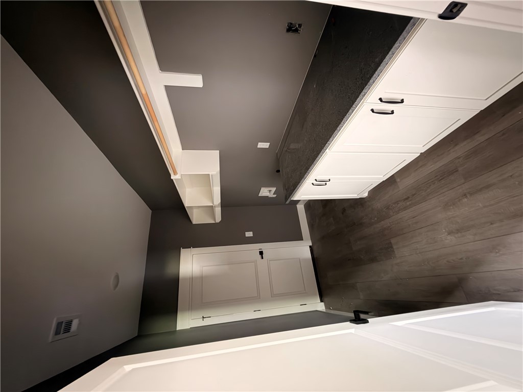 Rolling Plains - Residential Lease