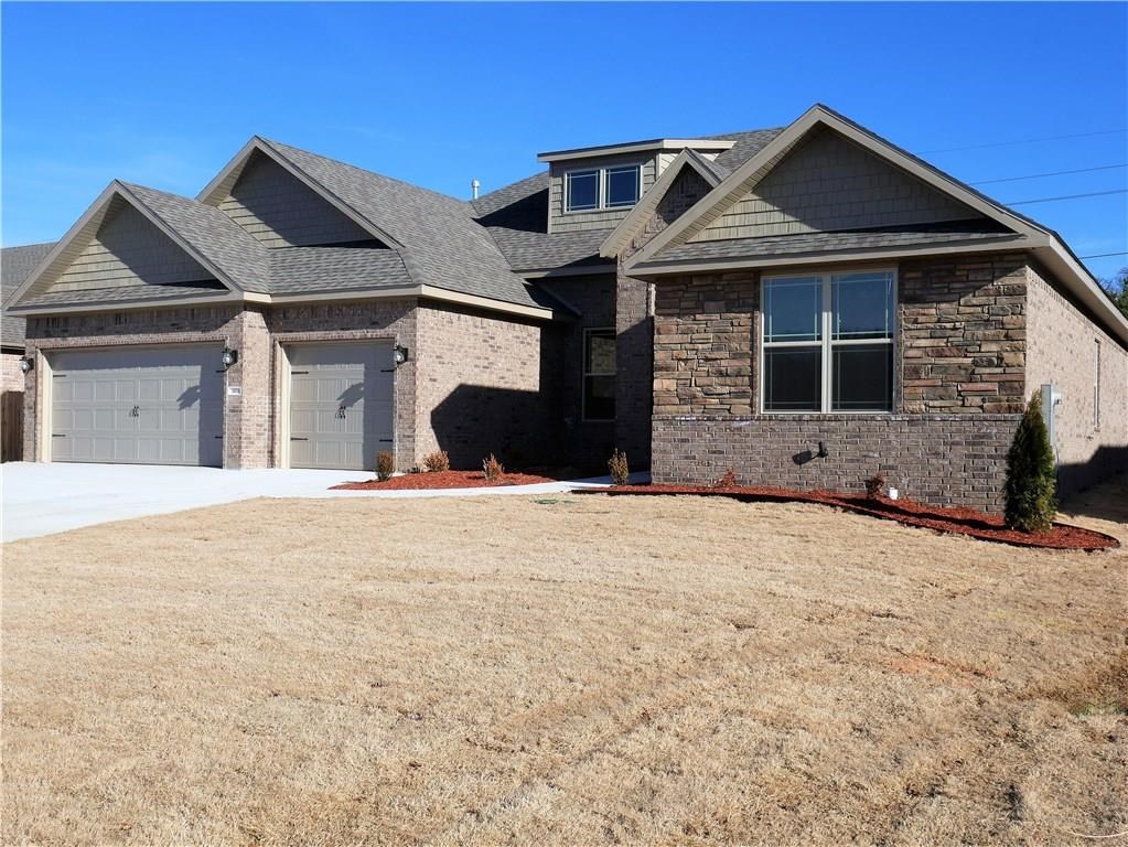 This beautiful open floor plan features 10' ceilings, 3 cm granite, hardwood floors in living, dining and entry. Covered back patio with fireplace provides the perfect place to enjoy the peaceful countryside. Agent owned.