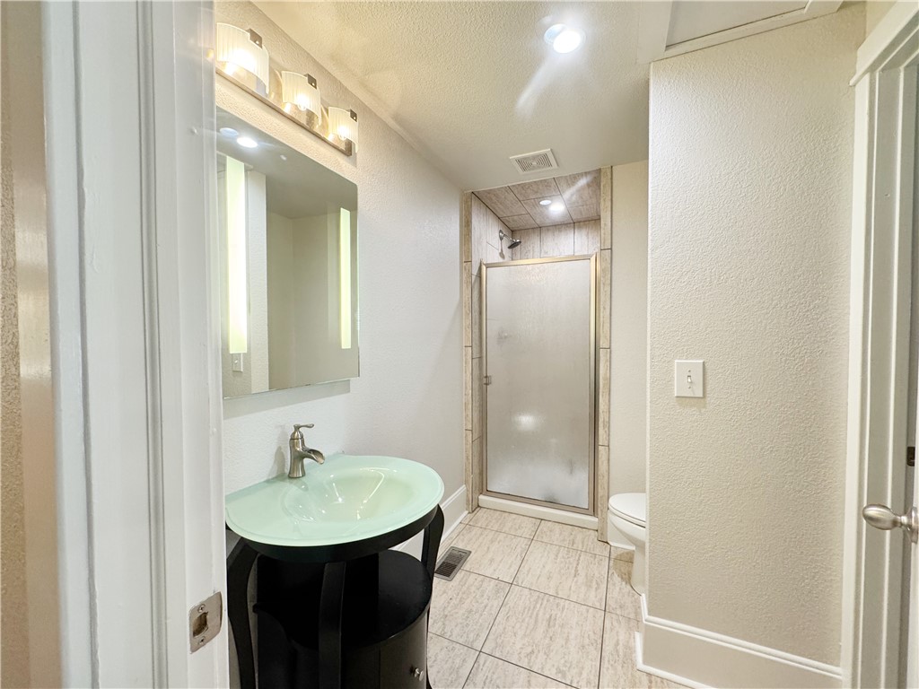 15-16-30 County Court Plat - Residential Lease