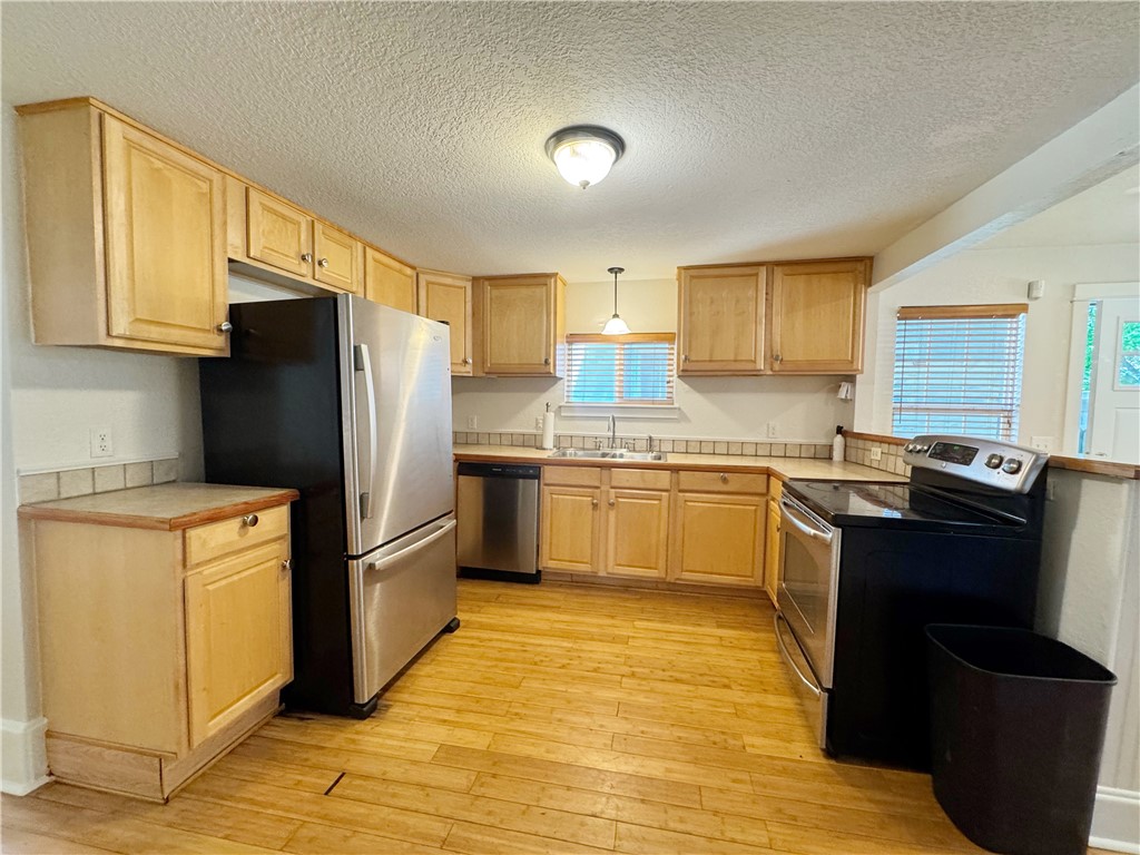 15-16-30 County Court Plat - Residential Lease