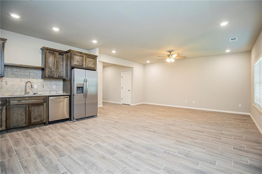 Rose Meade Sub Siloam Spgs - Residential Lease