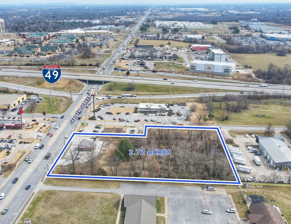 • Quick and easy access to I-49
• Located seconds from the new 350-acre Walmart Home Office campus
• Approximately 31,000 vehicles per day on SE 14th Street and 61,000 vehicles per day on I-49
• Zoned: C-2
