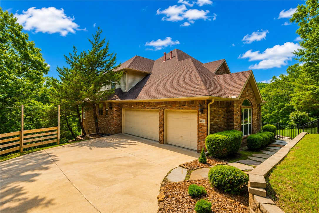 LOT 1 OF FOX RUN ADD REPLAT - Residential