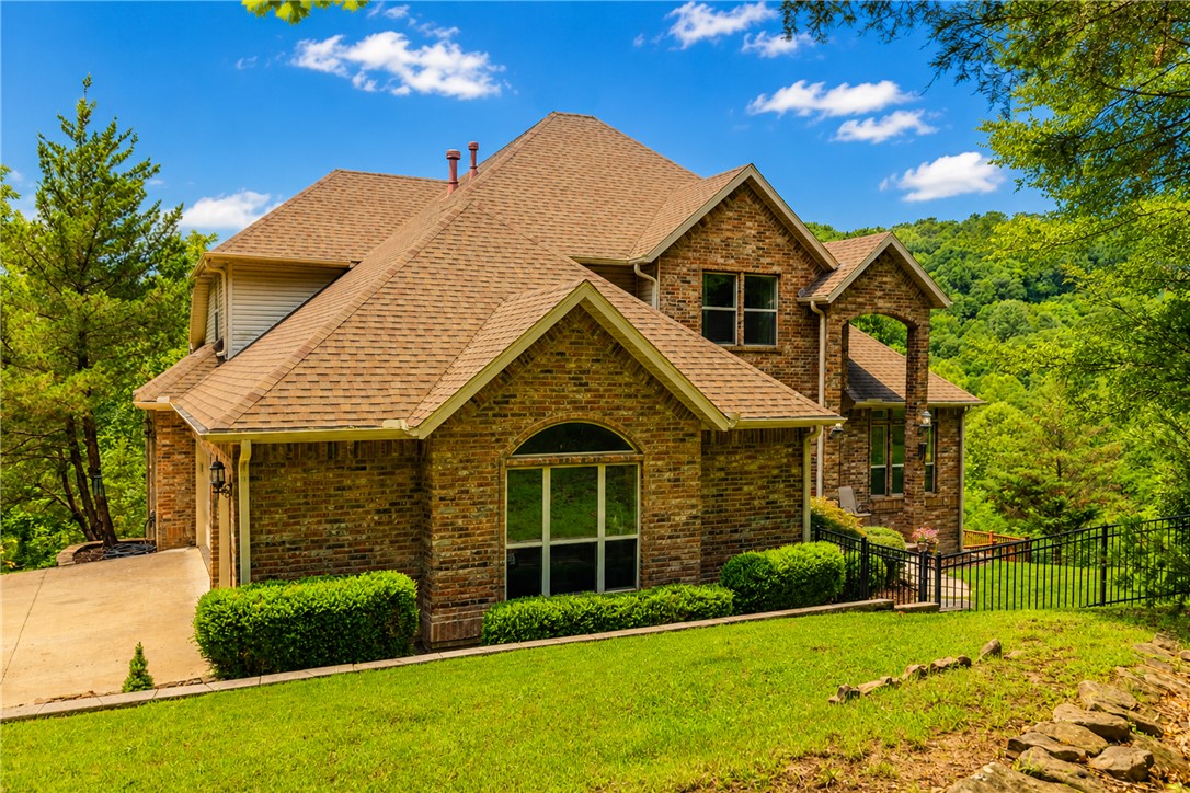 LOT 1 OF FOX RUN ADD REPLAT - Residential