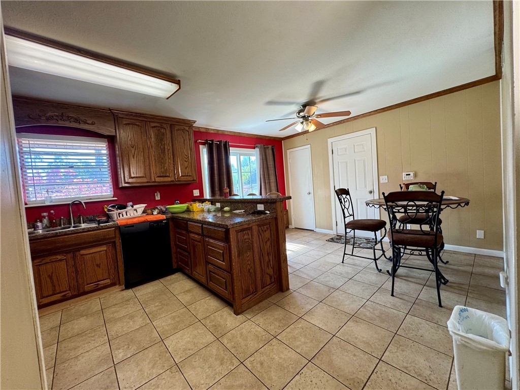 Crescent Heights Add Rogers - Residential