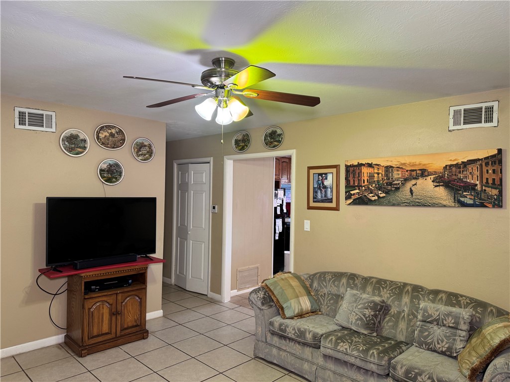 Crescent Heights Add Rogers - Residential
