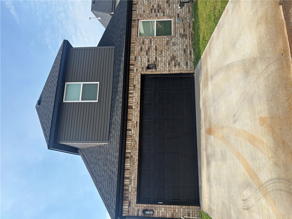 Brier Hill Sub Ph I Bentonville - Residential Lease