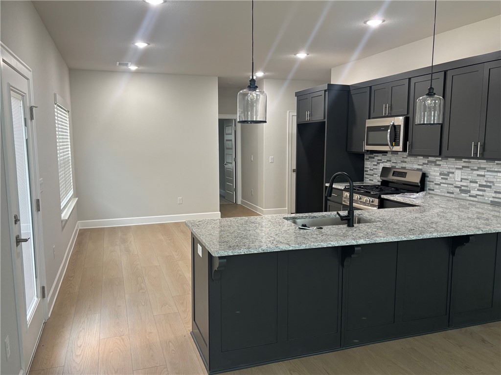 Brier Hill Sub Ph I Bentonville - Residential Lease