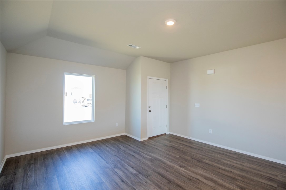 WALNUT HILL SUB PH IV-PEA RIDGE - Residential Lease