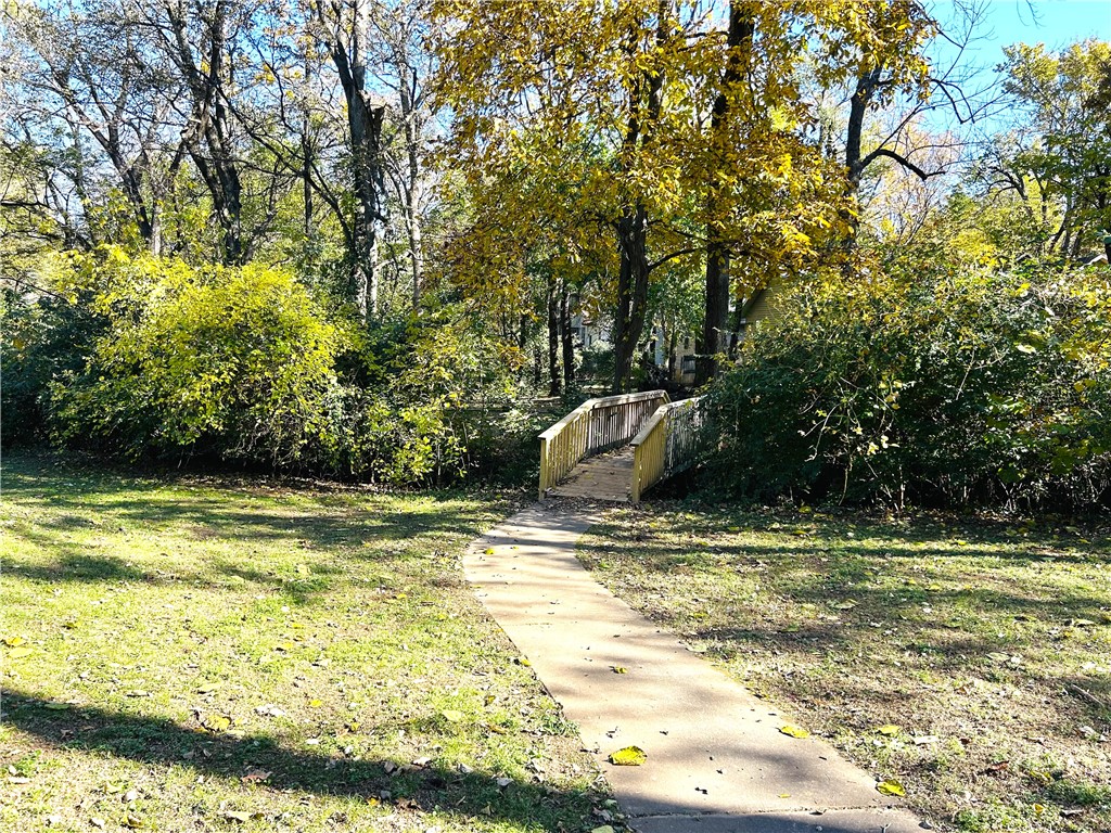 Royal Oaks Estates - Residential Lease