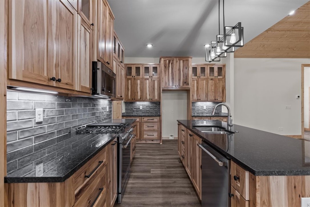 07-19-33-RURAL - Residential