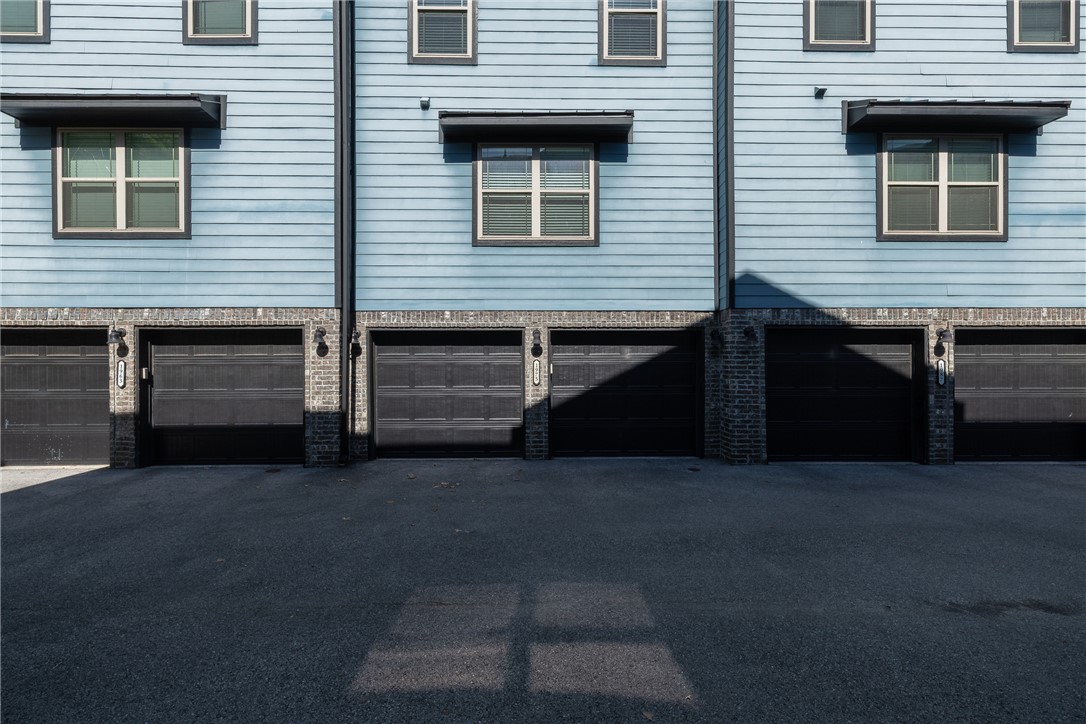 Bourbon Street Twnhms Hpr - Residential Lease
