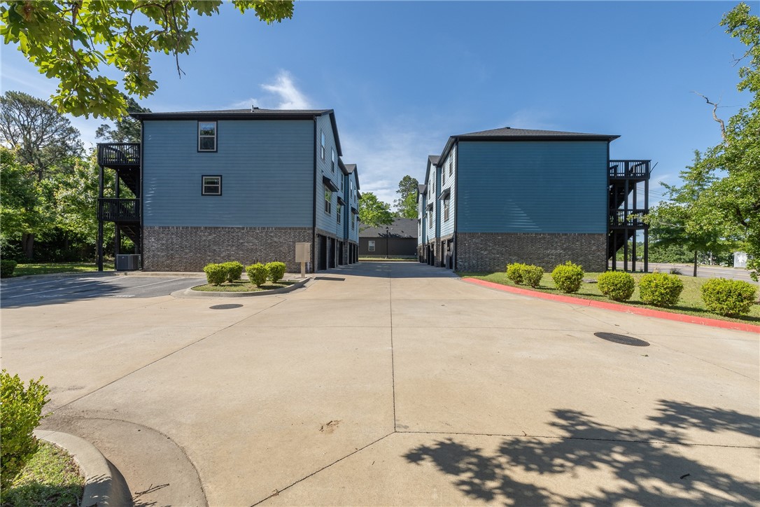 Bourbon Street Twnhms Hpr - Residential Lease