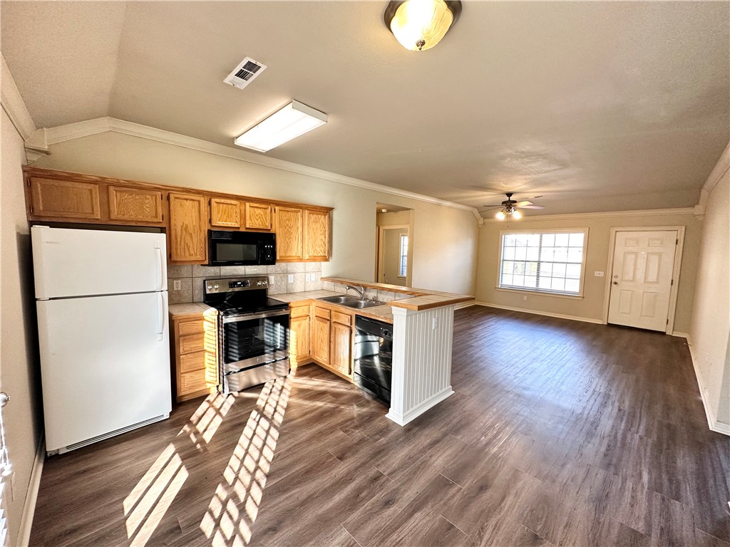 Hendrix Add - Residential Lease