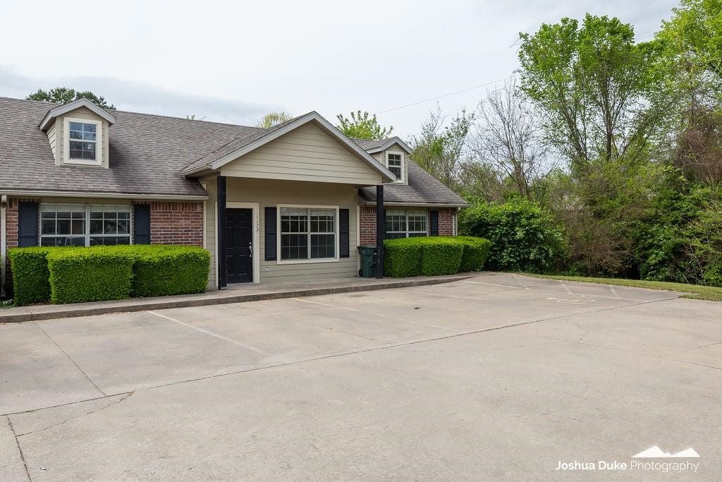 Hendrix Add - Residential Lease